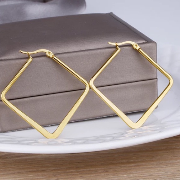18K gold square hoop earrings - Picture 4 of 6